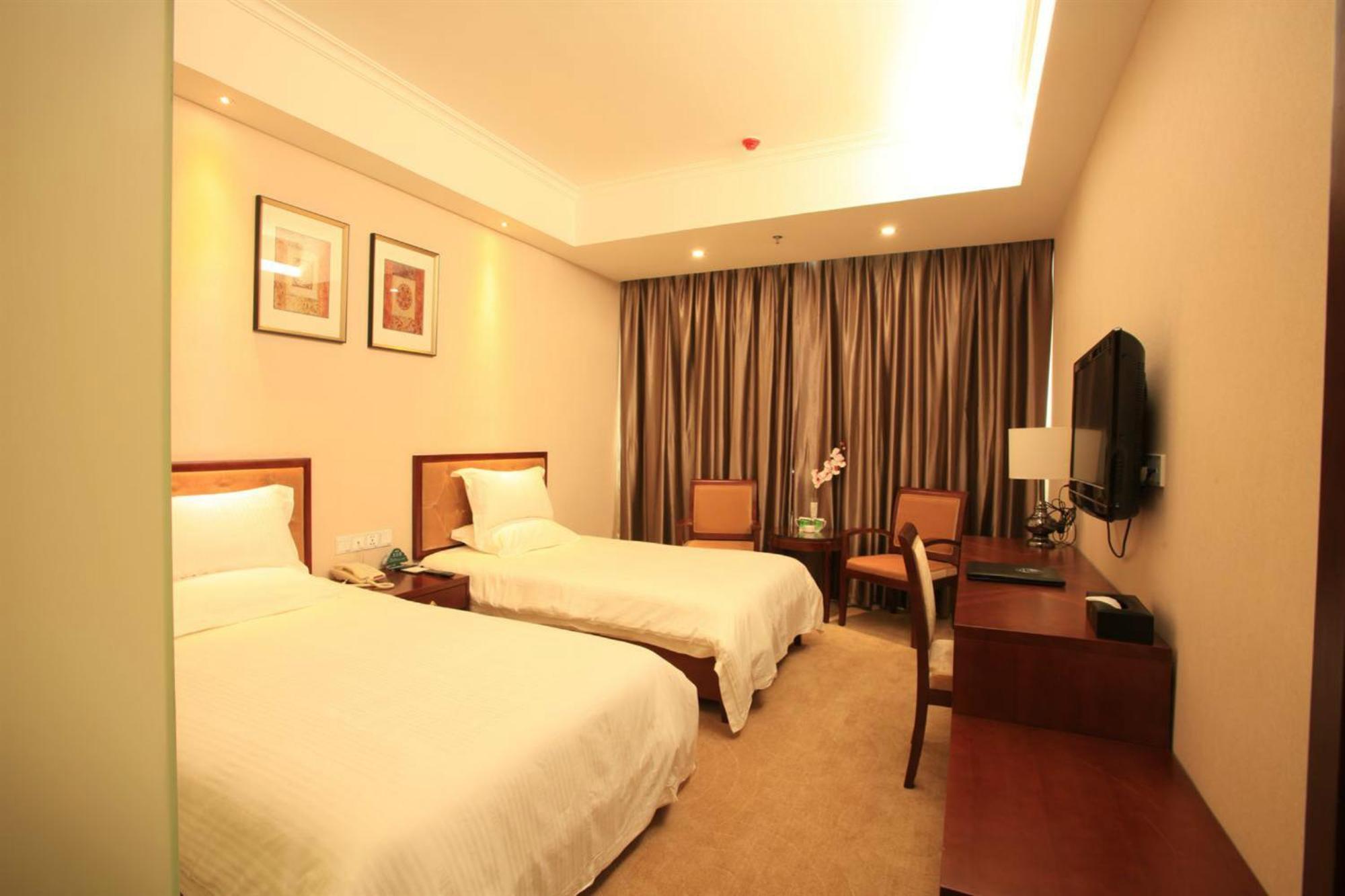Greentree Inn Beijing Daxing Huangcun Qingyuan Road Metro Station Express Hotel Exterior photo